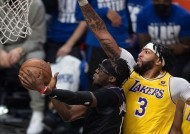 易游体育部门-豪强对决南昌，湖人大战再度燃爆球场