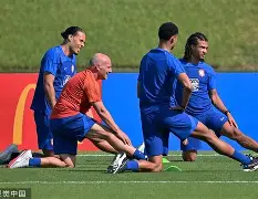 新西兰球员在国外赛事中崭露头角，备受赞誉