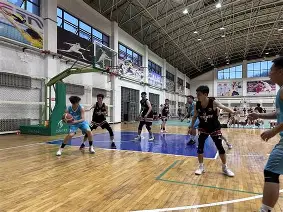 辽宁男篮喜获胜利，继续领跑积分榜(2020一2021辽宁男篮现在成绩)